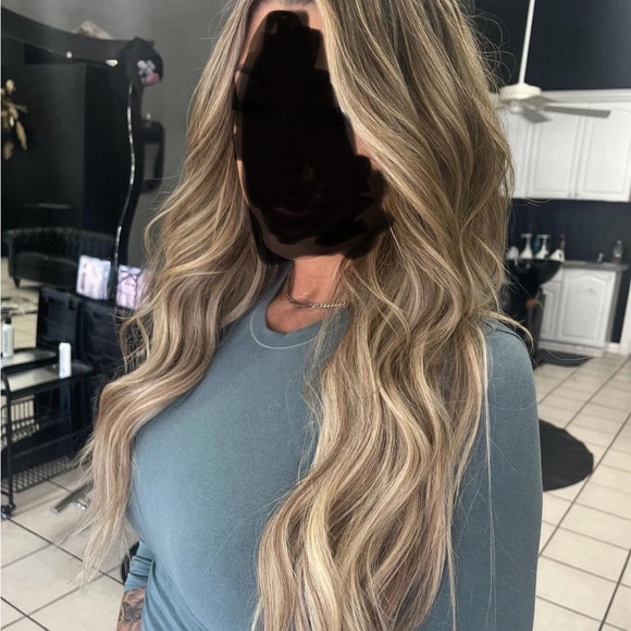 Bellami sweetheart blonde weft extensions - Picture 3 of 4